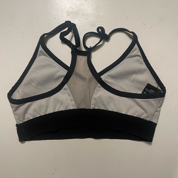 VS PINK Ultimate Women’s Small Sports Bra Bundle - Picture 4 of 12
